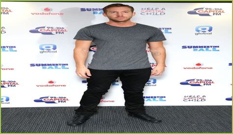 Calvin Harris Height, Weight, Body Measurements, Shoe Size