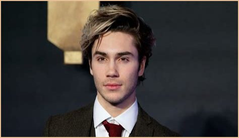 George Shelley Height, Weight, Body Measurements, Shoe Size